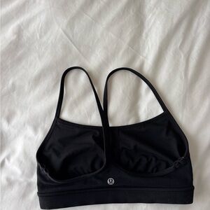 Lululemon Flow Y Bra Nulu
Light Support, A–C Cups